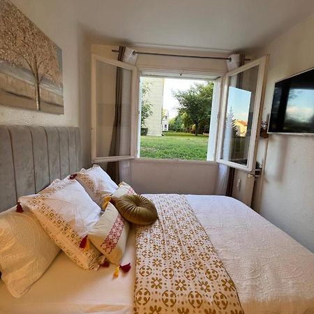 Studio Situe A 5 Min Du Chateau De Versailles Et Stationnement Gratuit Eksteriør billede