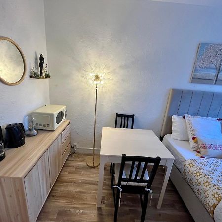 Studio Situe A 5 Min Du Chateau De Versailles Et Stationnement Gratuit Eksteriør billede
